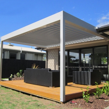 OEM Pergola Aluminum Motorized Opening Roof Louver With Remote Control Switch