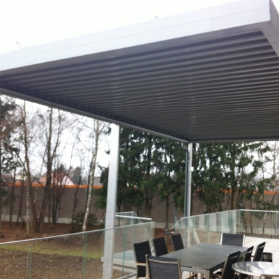Excellent quality automatic louver roof rainproof motorized aluminum pergola price